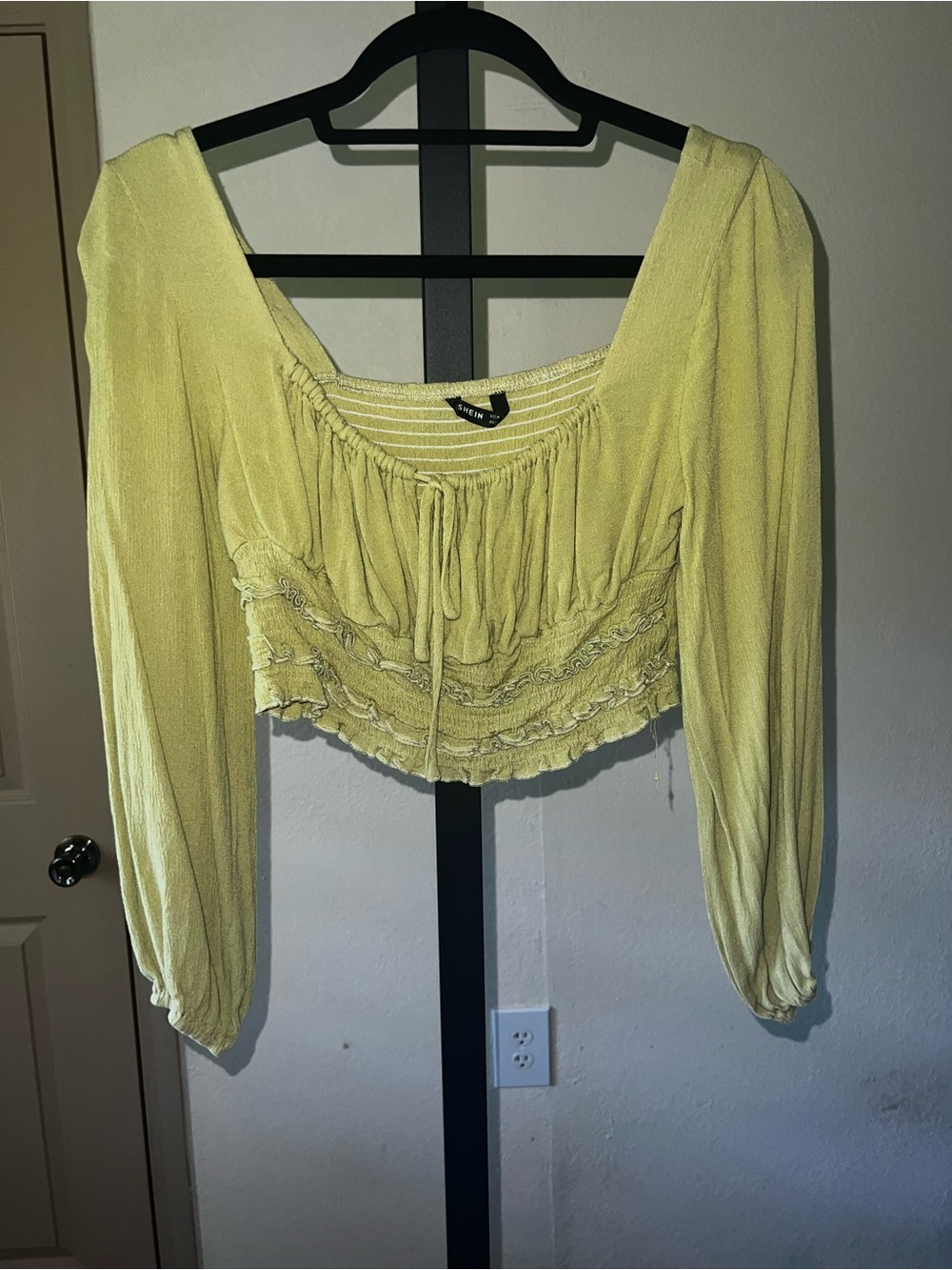 SHEIN Pale Yellow Ruffled Crop Top with Drawstring